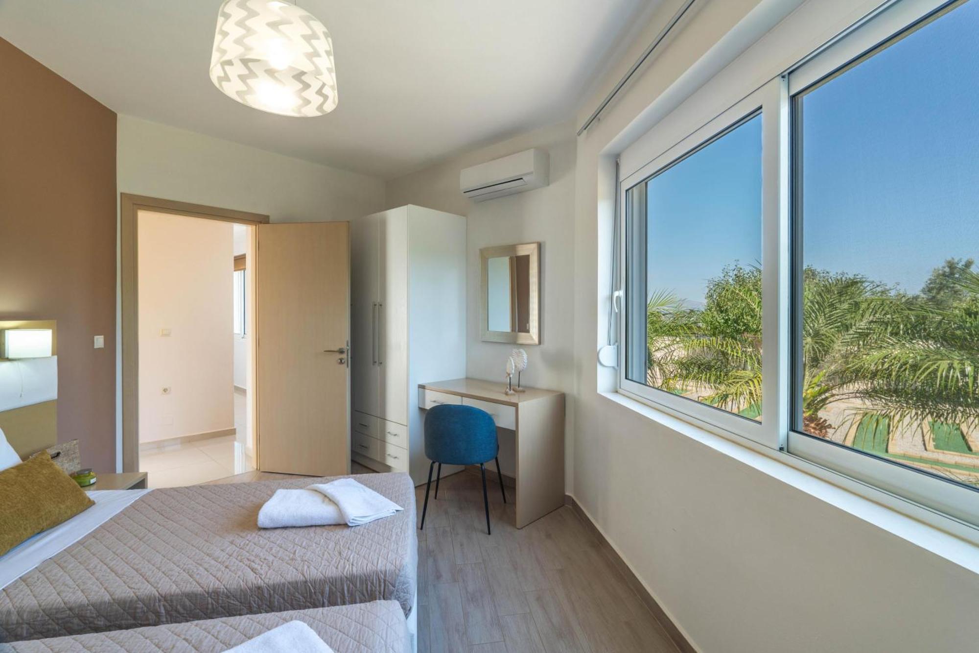 Villa Ariella With Sea View Agia Marina Buitenkant foto