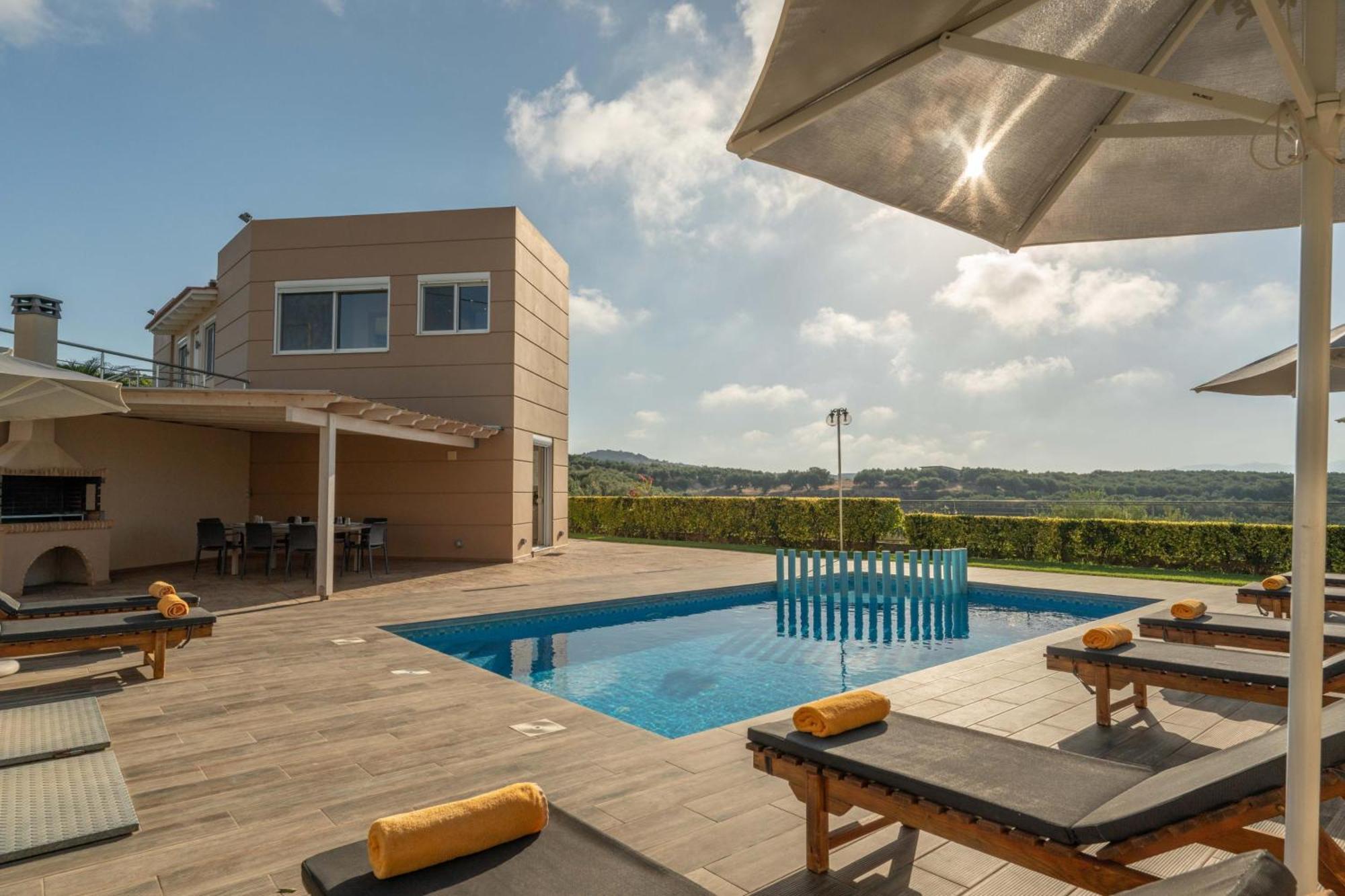Villa Ariella With Sea View Agia Marina Buitenkant foto